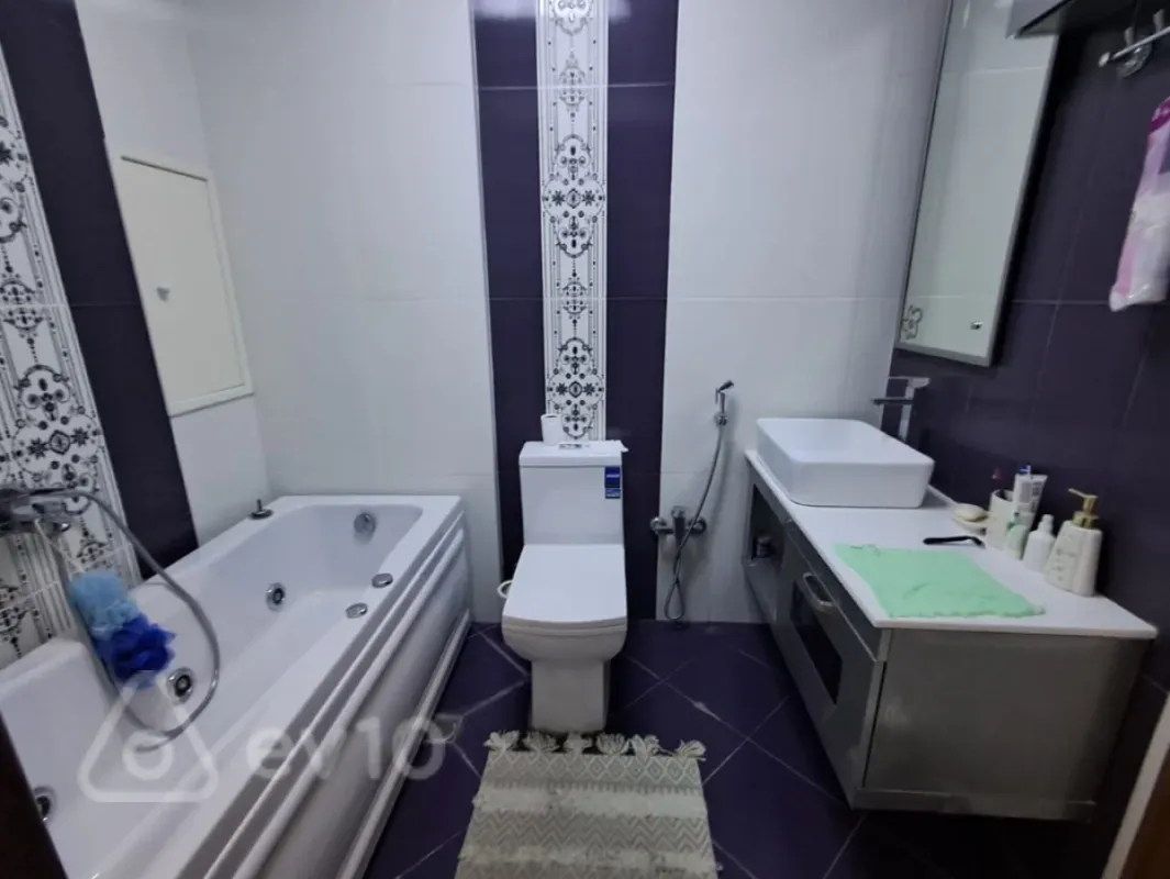 Kirayə verilir 3 otaqlı yeni tikili 130 m²