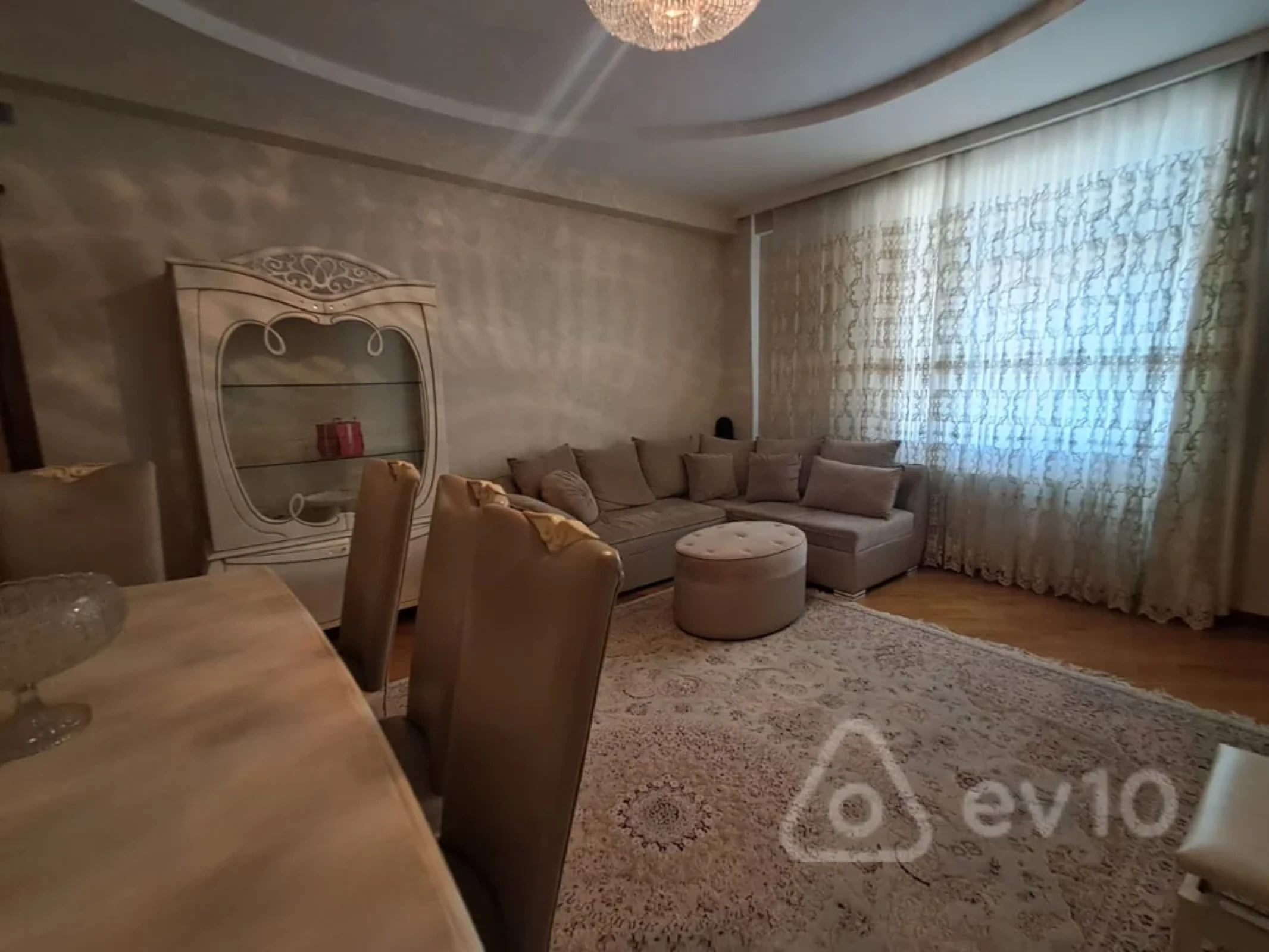 Kirayə verilir 3 otaqlı yeni tikili 130 m²