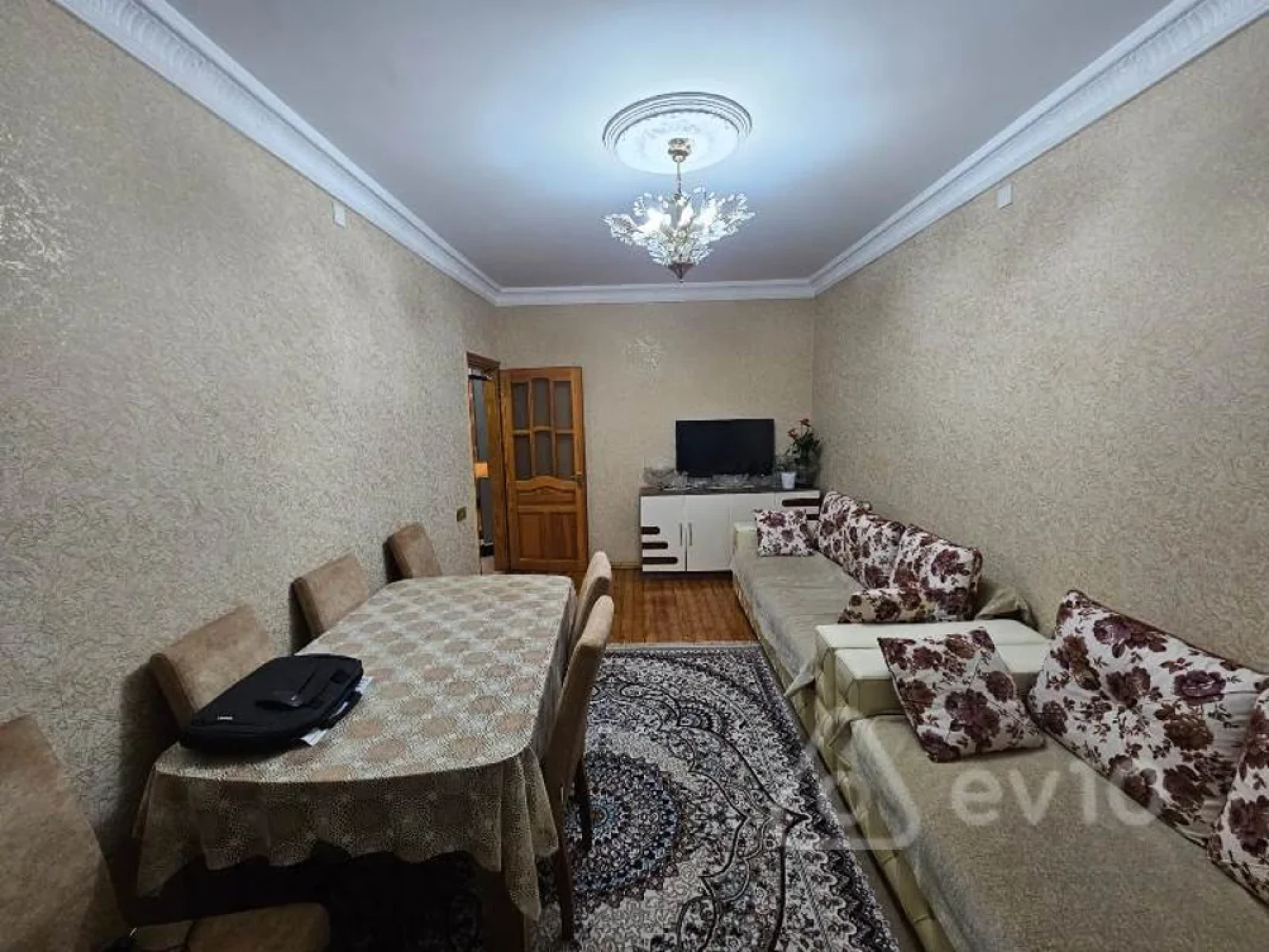 Satılır 3 otaqlı köhnə tikili 55 m²