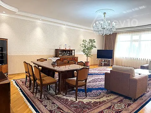 Kirayə verilir 4 otaqlı yeni tikili 200 m² — Bakı, Yasamal 4 otaq 200.00 m²