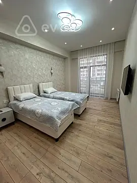 Kirayə verilir 2 otaqlı yeni tikili 100 m²