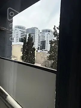 Kirayə verilir 2 otaqlı yeni tikili 70 m²