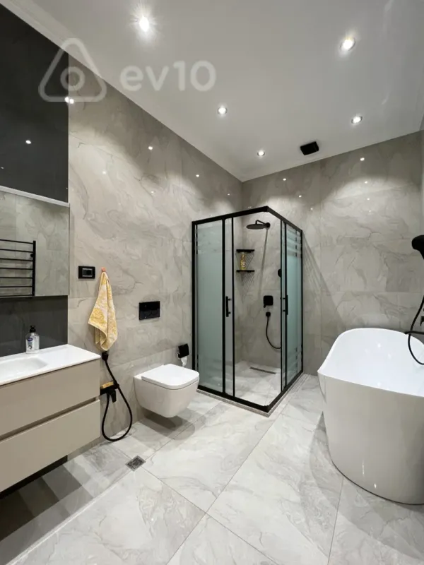 Kirayə verilir 3 otaqlı yeni tikili 170 m²