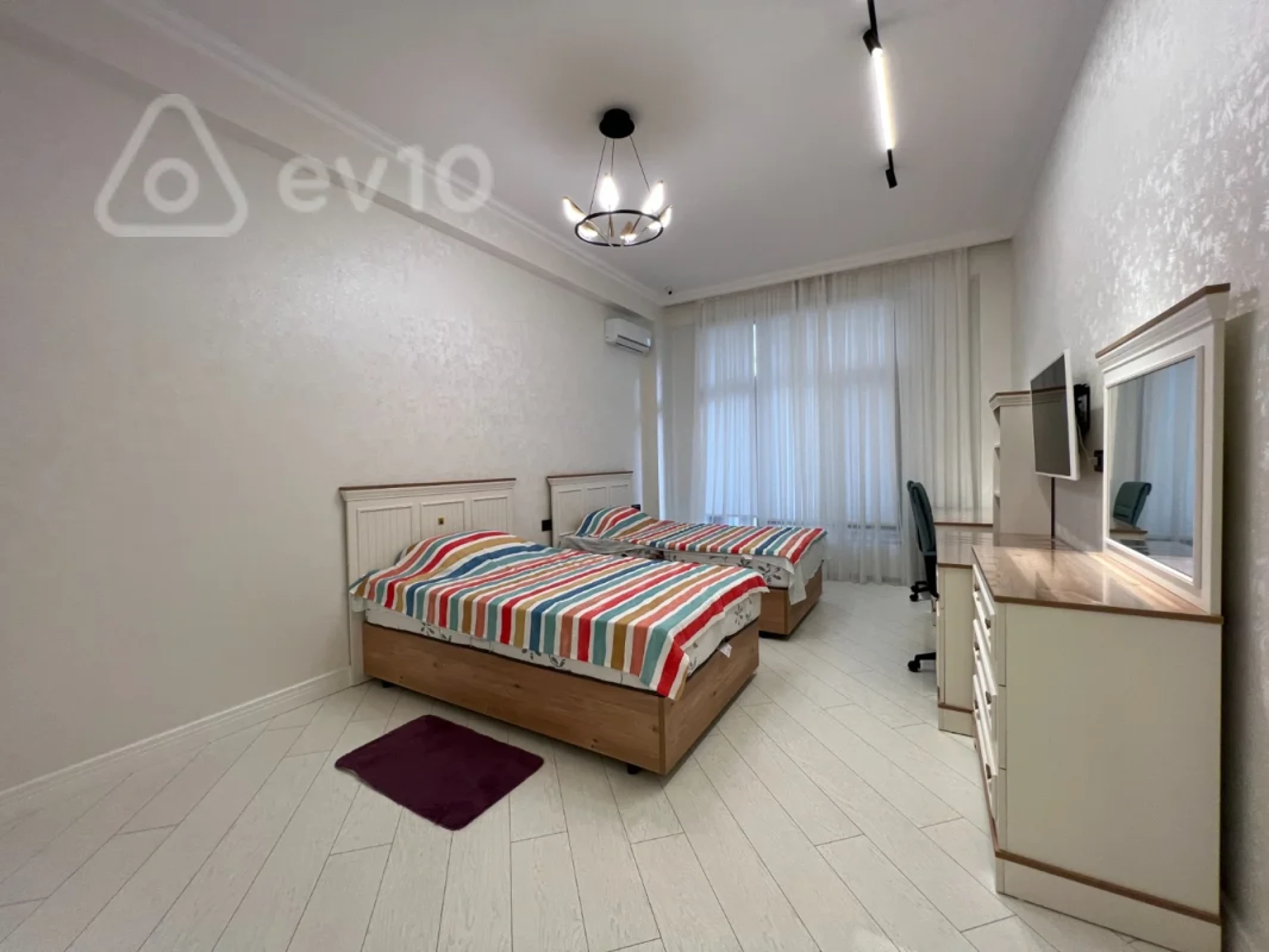 Kirayə verilir 3 otaqlı yeni tikili 170 m²