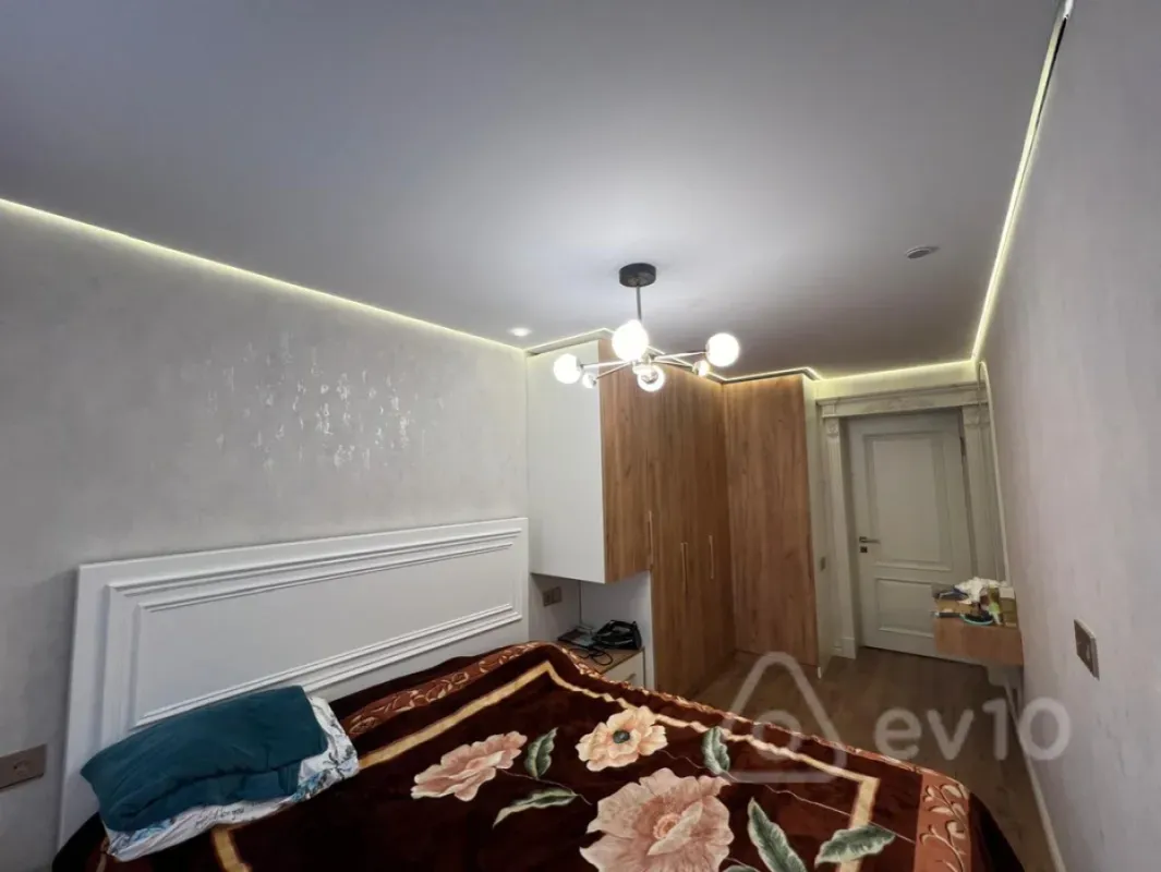 Satılır 3 otaqlı köhnə tikili 65 m²