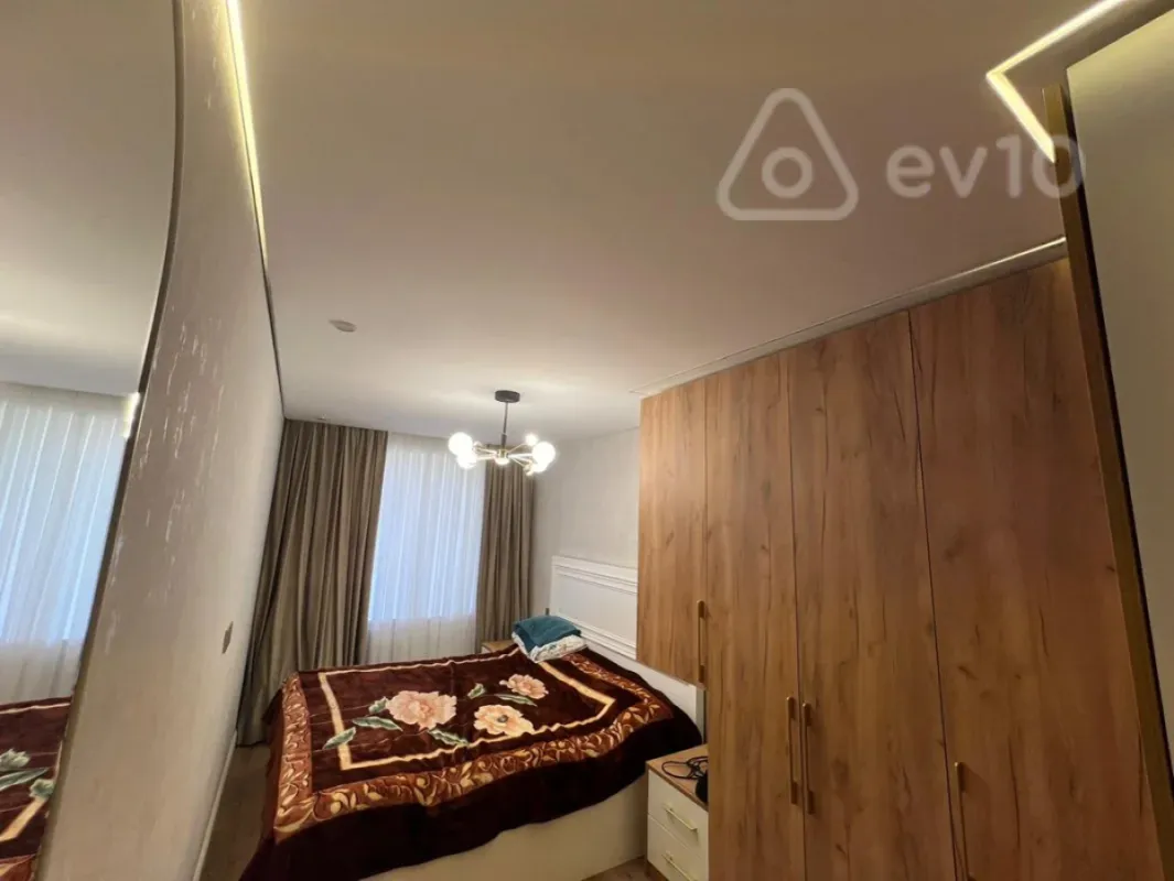Satılır 3 otaqlı köhnə tikili 65 m²