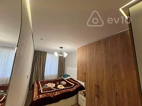 Satılır 3 otaqlı köhnə tikili 65 m²