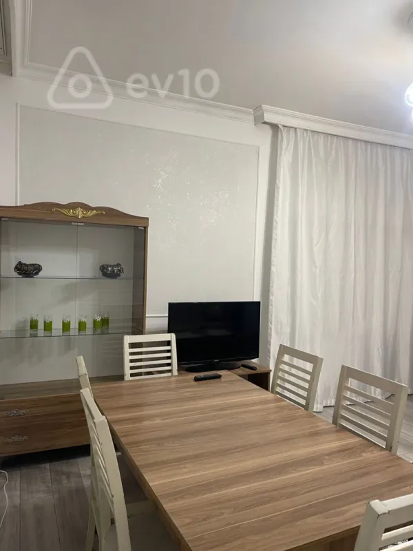 Kirayə verilir 3 otaqlı yeni tikili 87 m²