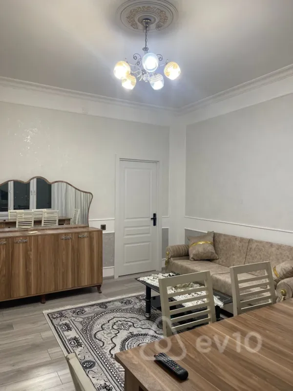 Kirayə verilir 3 otaqlı yeni tikili 87 m²