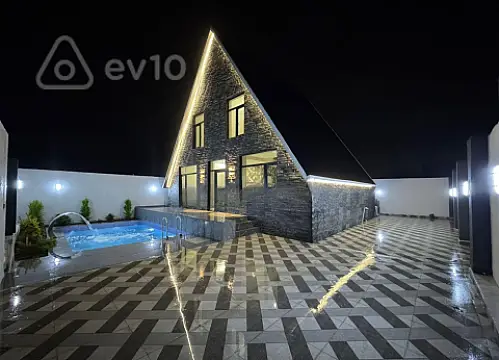 Satılır 5 otaqlı həyət evi 132 m²