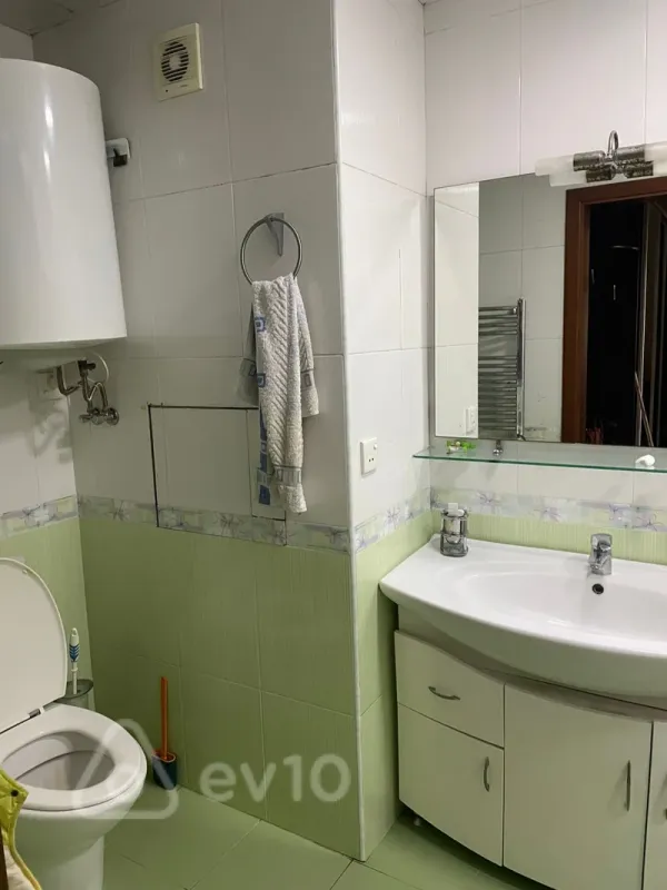 Kirayə verilir 3 otaqlı yeni tikili 128 m²