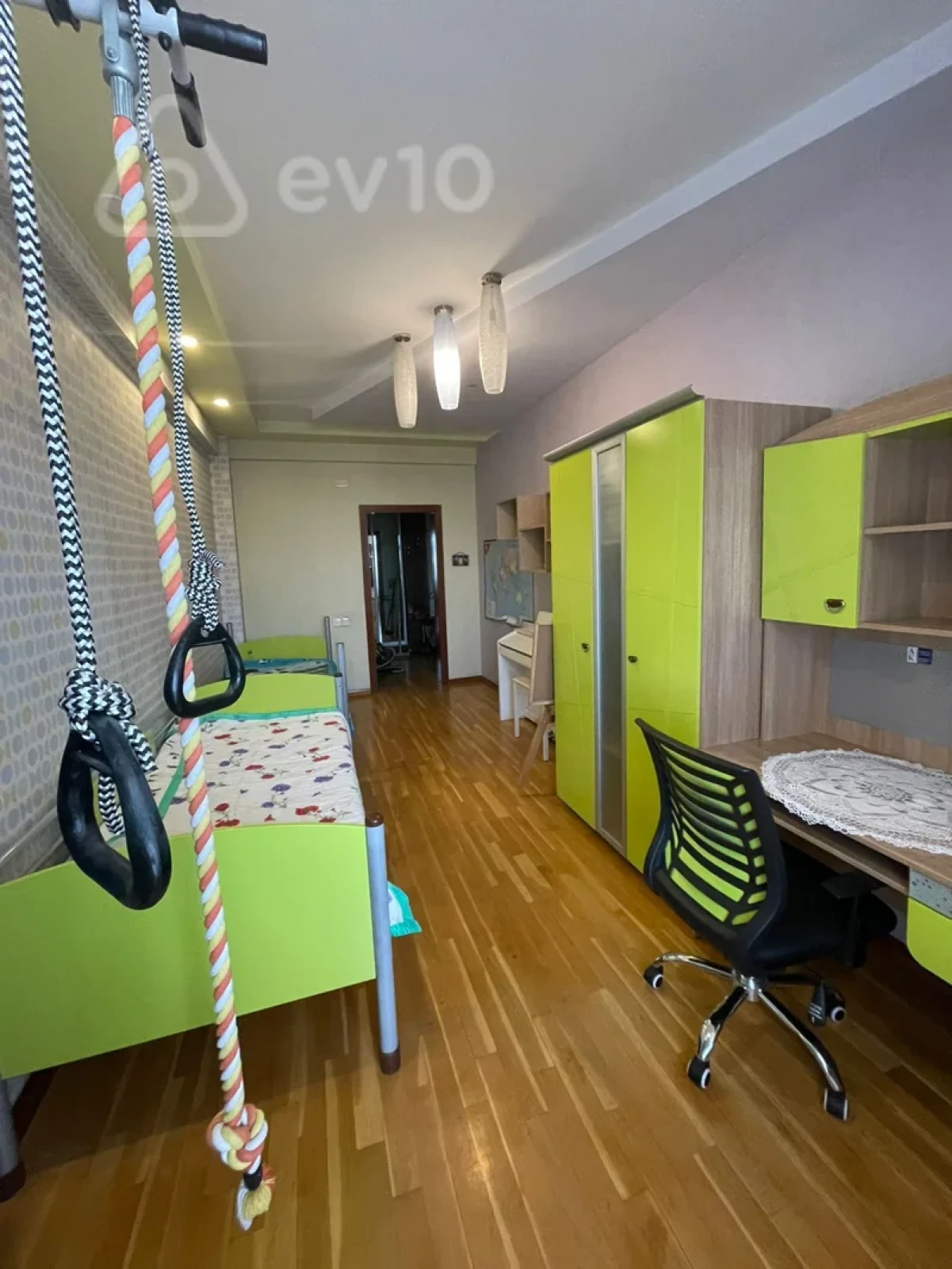 Kirayə verilir 3 otaqlı yeni tikili 128 m²