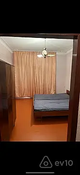 Kirayə verilir 3 otaqlı köhnə tikili 100 m²