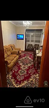 Kirayə verilir 3 otaqlı köhnə tikili 100 m²