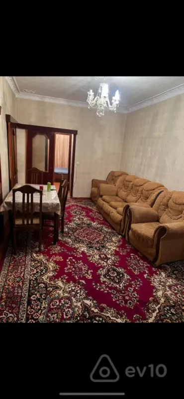 Kirayə verilir 3 otaqlı köhnə tikili 100 m²