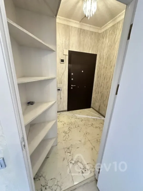 Satılır 2 otaqlı yeni tikili 50 m²