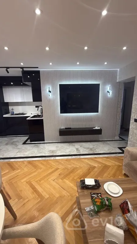 Kirayə verilir 3 otaqlı yeni tikili 97 m²