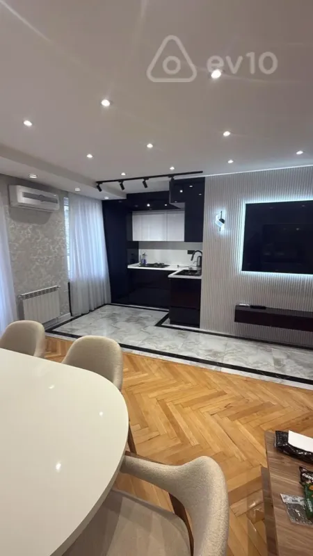 Kirayə verilir 3 otaqlı yeni tikili 97 m²