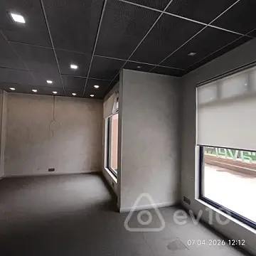 Kirayə verilir 2 otaqlı ofis 70 m²