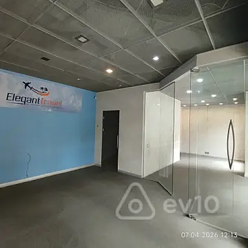 Kirayə verilir 2 otaqlı ofis 70 m²