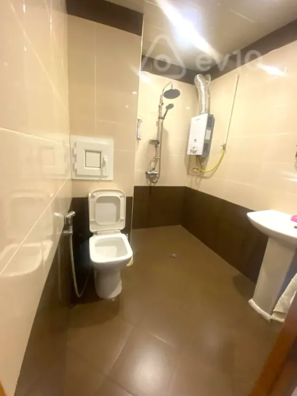 Kirayə verilir 1 otaqlı köhnə tikili 45 m²