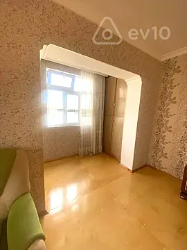 Kirayə verilir 1 otaqlı köhnə tikili 45 m²