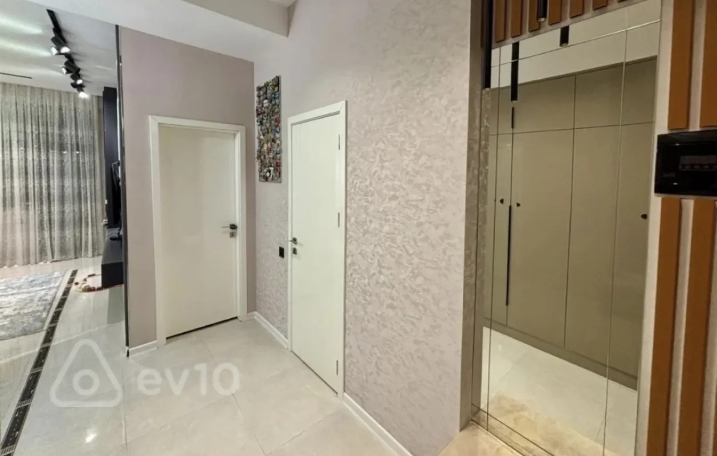 Kirayə verilir 2 otaqlı yeni tikili 65 m²