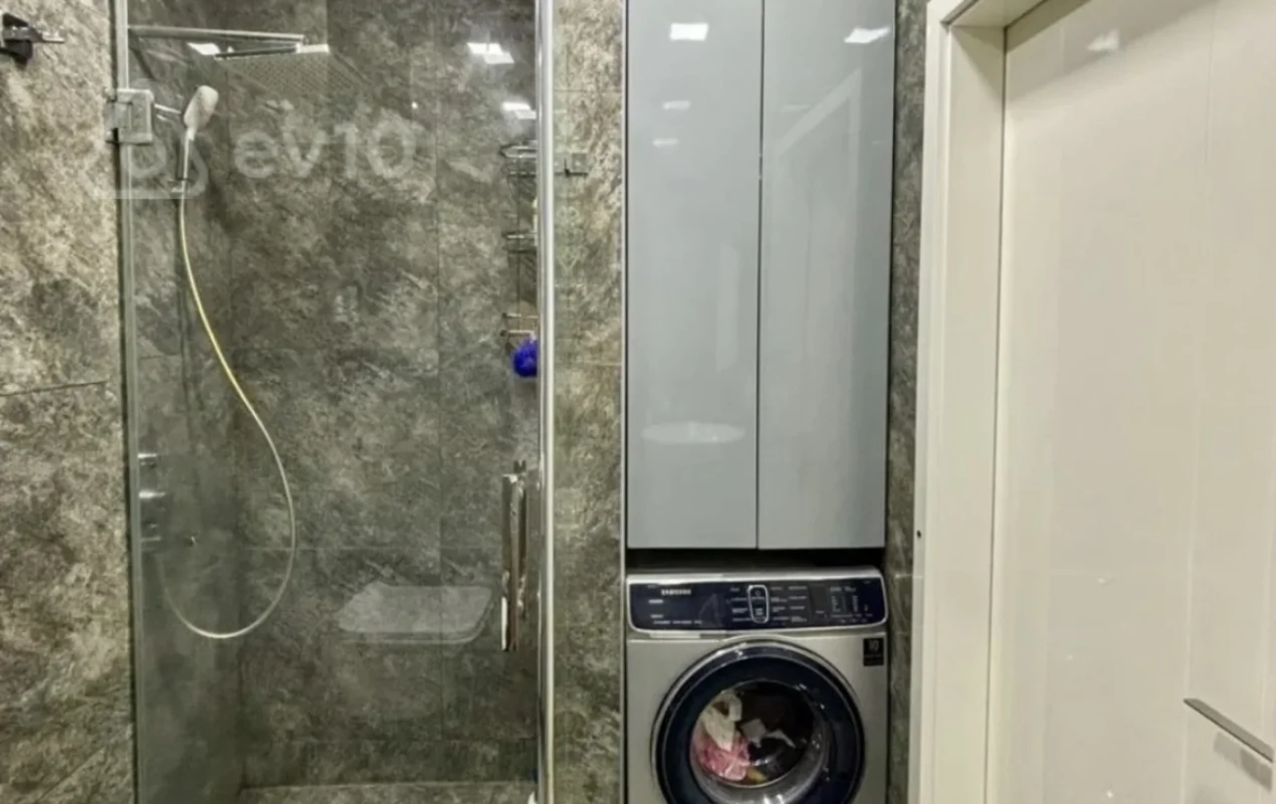 Kirayə verilir 2 otaqlı yeni tikili 65 m²