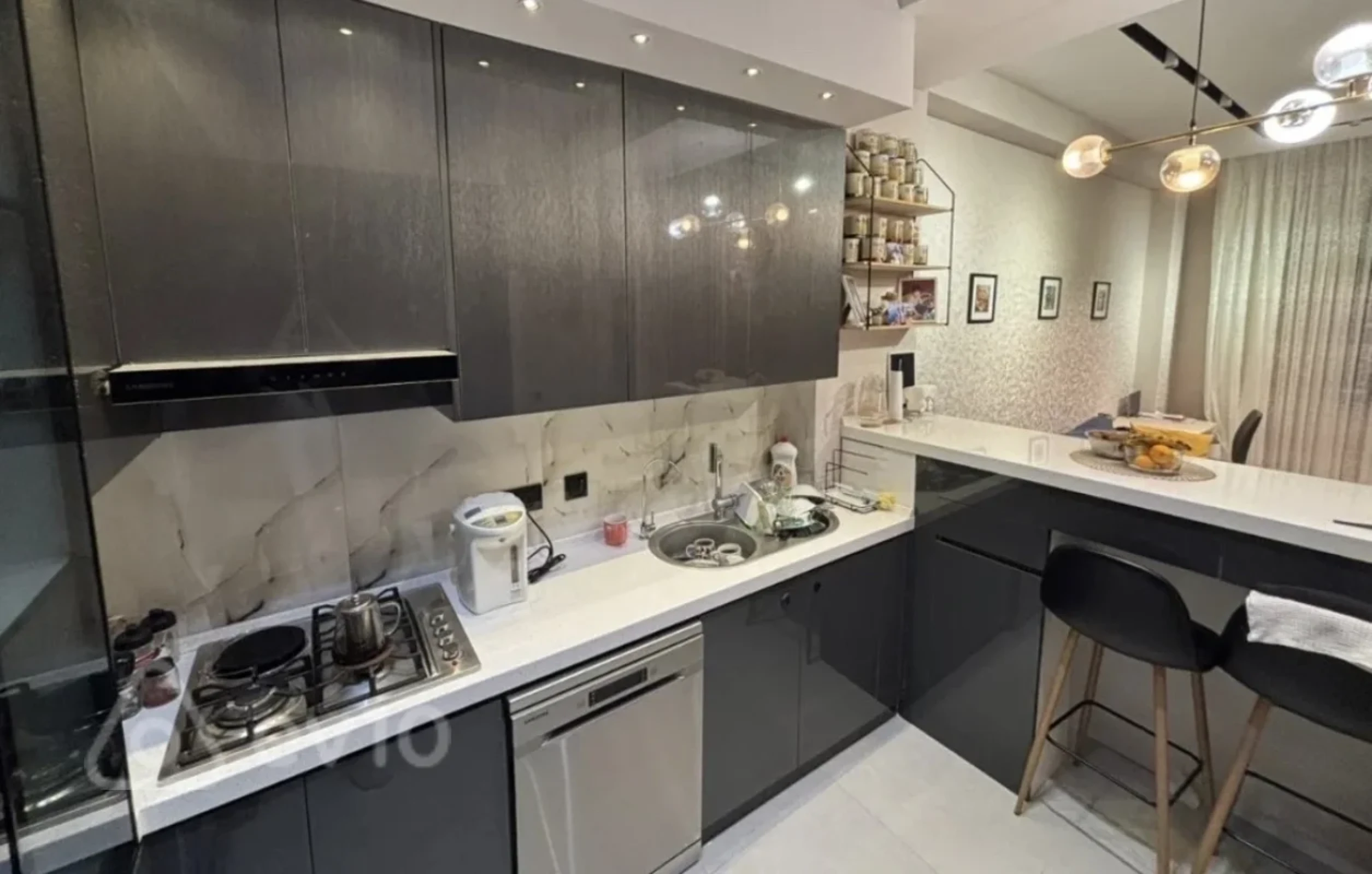 Kirayə verilir 2 otaqlı yeni tikili 65 m²