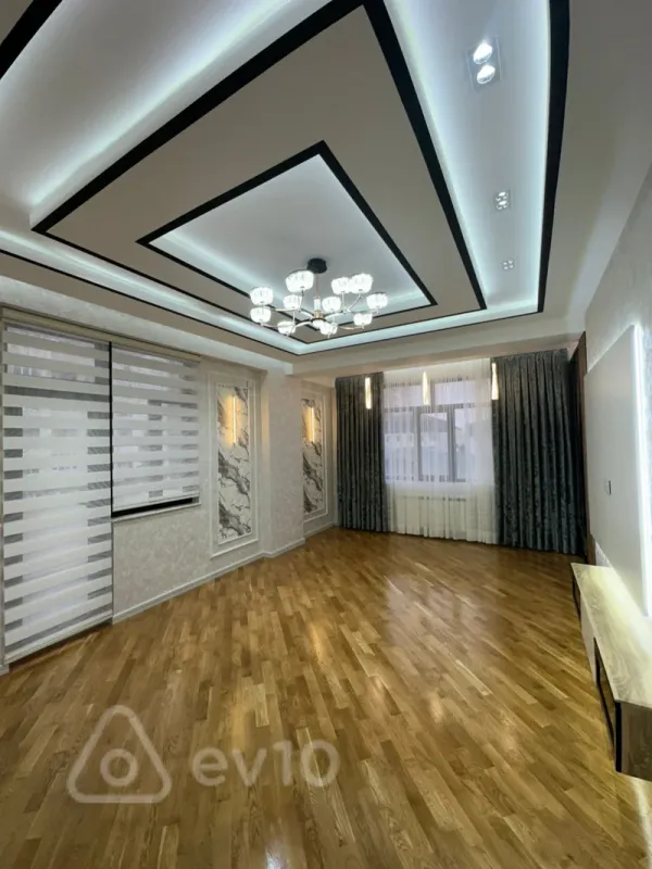 Satılır 3 otaqlı yeni tikili 120 m²