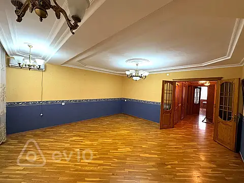 Satılır 3 otaqlı köhnə tikili 90 m² — Bakı, Nəsimi 3 otaq 90.00 m²