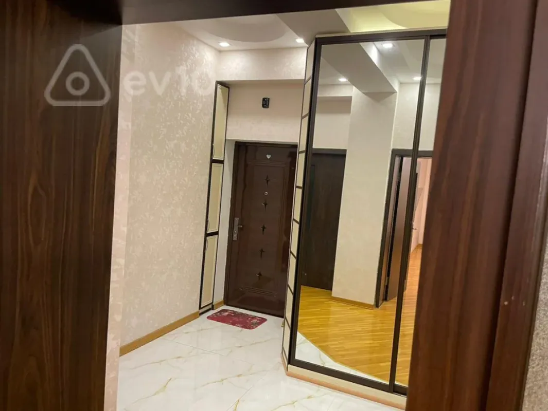 Kirayə verilir 2 otaqlı yeni tikili 100 m²