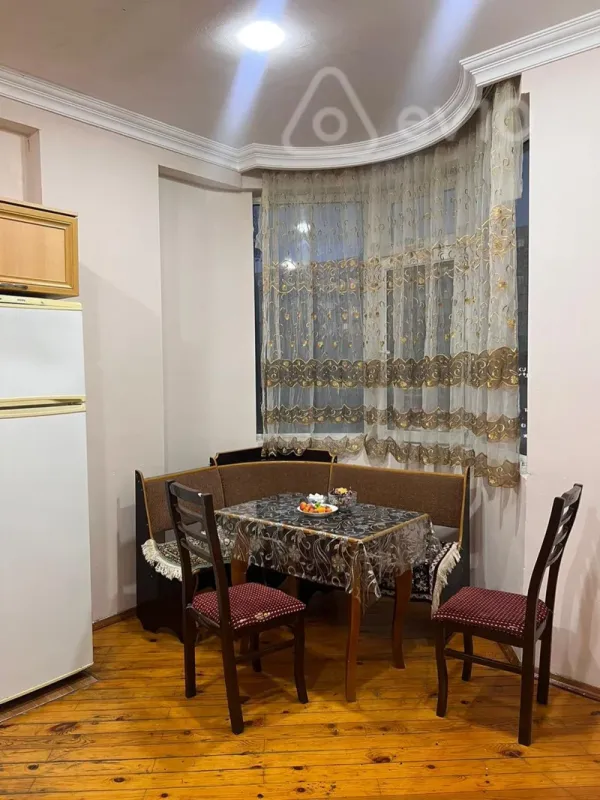 Kirayə verilir 2 otaqlı yeni tikili 95 m²