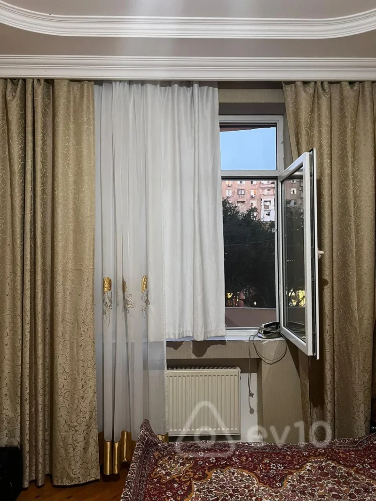 Kirayə verilir 2 otaqlı yeni tikili 95 m²