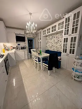 Satılır 3 otaqlı yeni tikili 134 m²
