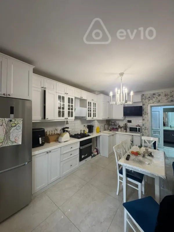 Satılır 3 otaqlı yeni tikili 134 m²