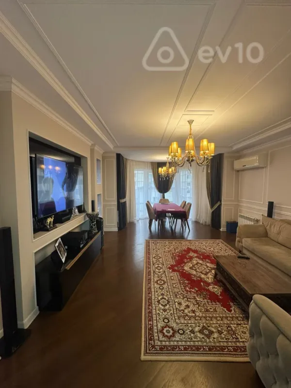 Satılır 3 otaqlı yeni tikili 134 m²