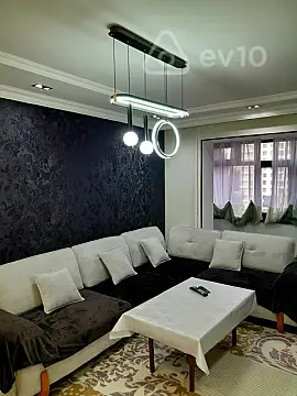 Satılır 3 otaqlı köhnə tikili 72 m²
