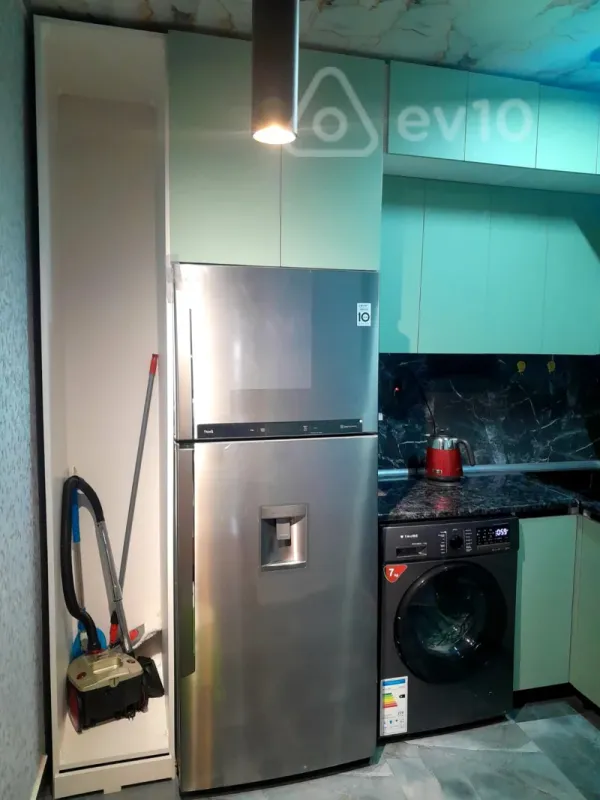 Satılır 3 otaqlı köhnə tikili 72 m²