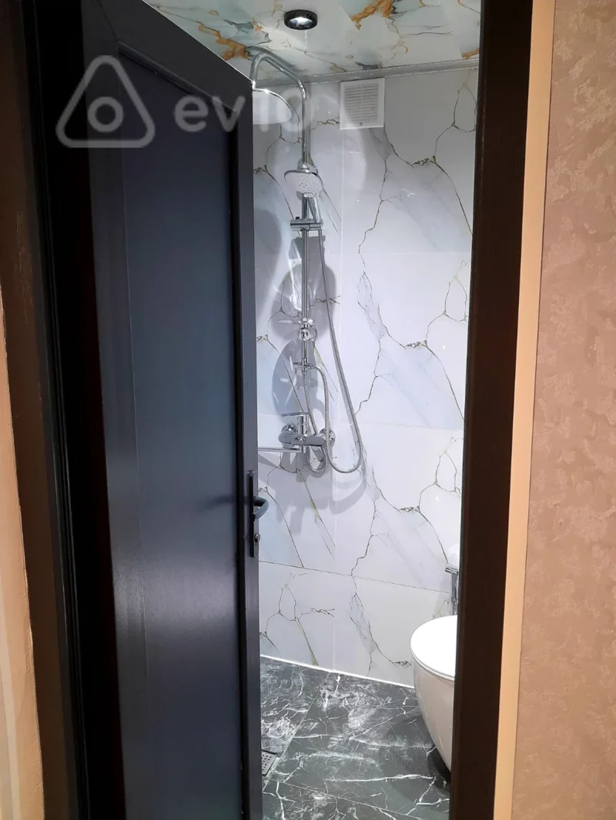 Satılır 3 otaqlı köhnə tikili 72 m²