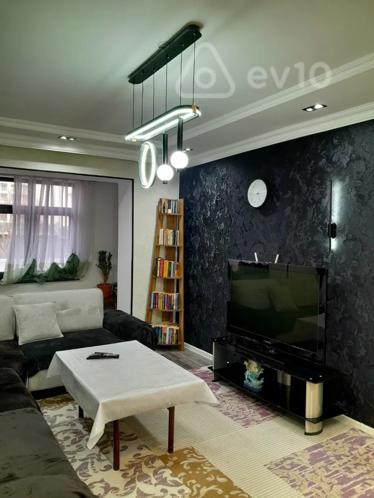 Satılır 3 otaqlı köhnə tikili 72 m²