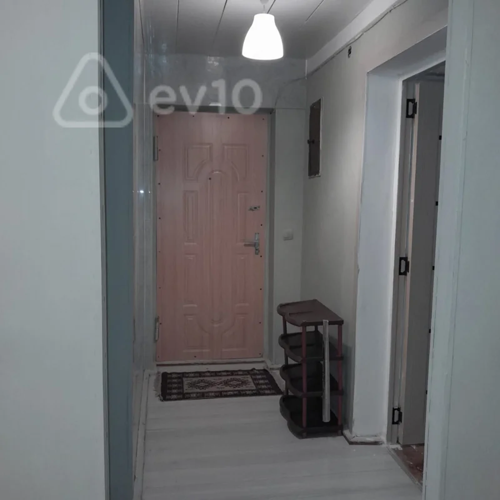Kirayə verilir 3 otaqlı köhnə tikili 75 m²
