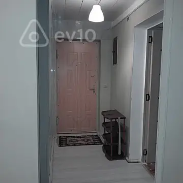Kirayə verilir 3 otaqlı köhnə tikili 75 m²