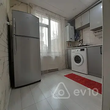 Kirayə verilir 3 otaqlı köhnə tikili 75 m²