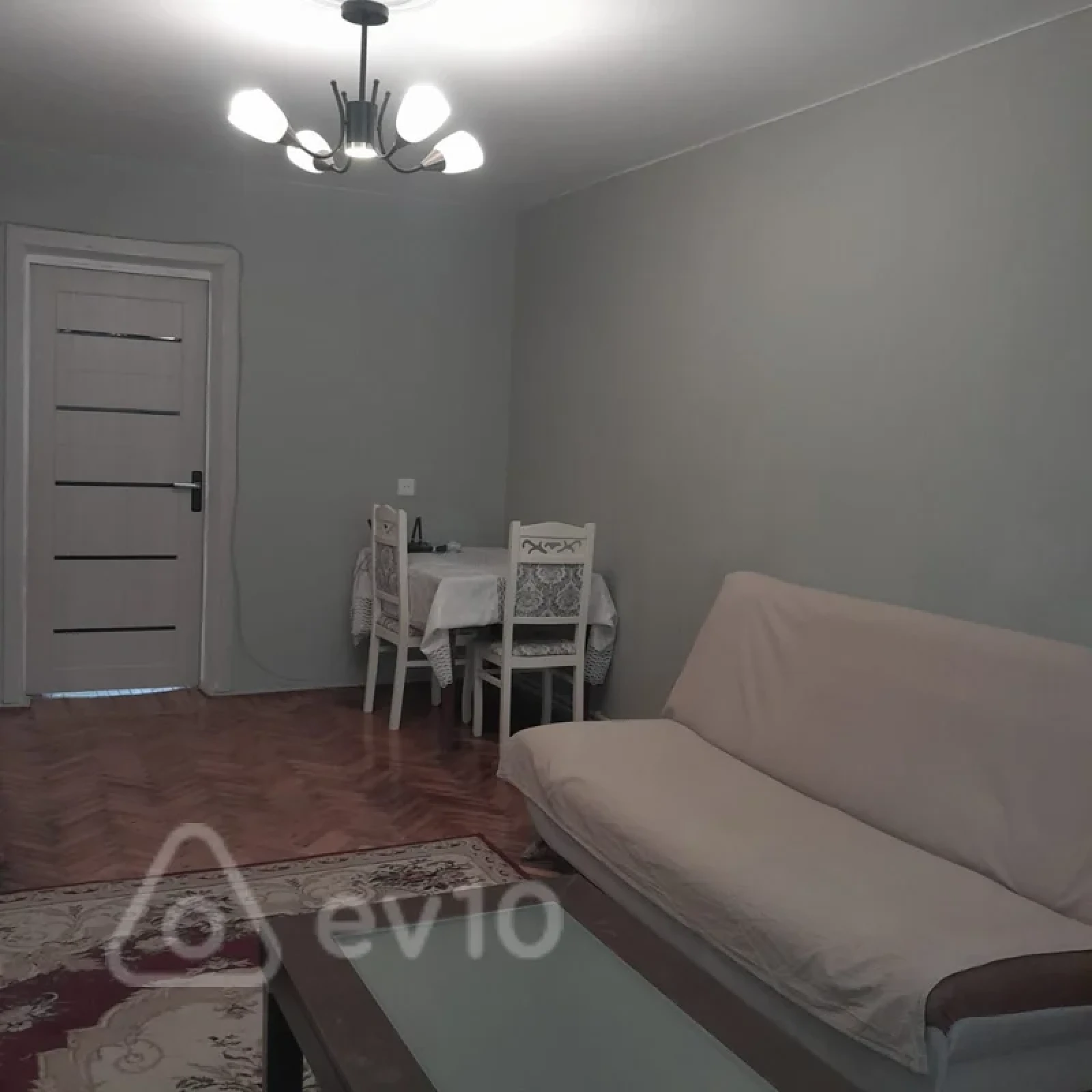 Kirayə verilir 3 otaqlı köhnə tikili 75 m²