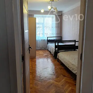 Kirayə verilir 3 otaqlı köhnə tikili 75 m²