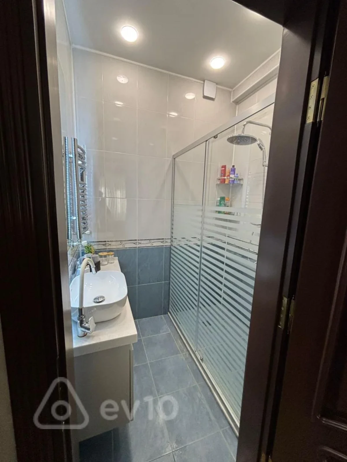 Satılır 4 otaqlı yeni tikili 165 m²