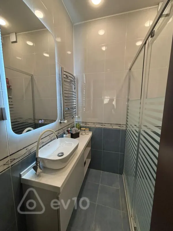 Satılır 4 otaqlı yeni tikili 165 m²