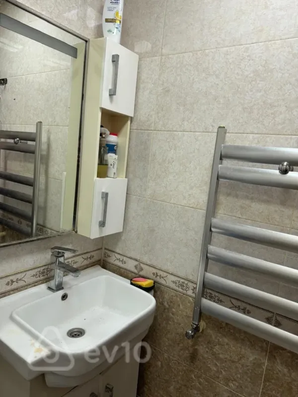 Satılır 4 otaqlı yeni tikili 95 m²