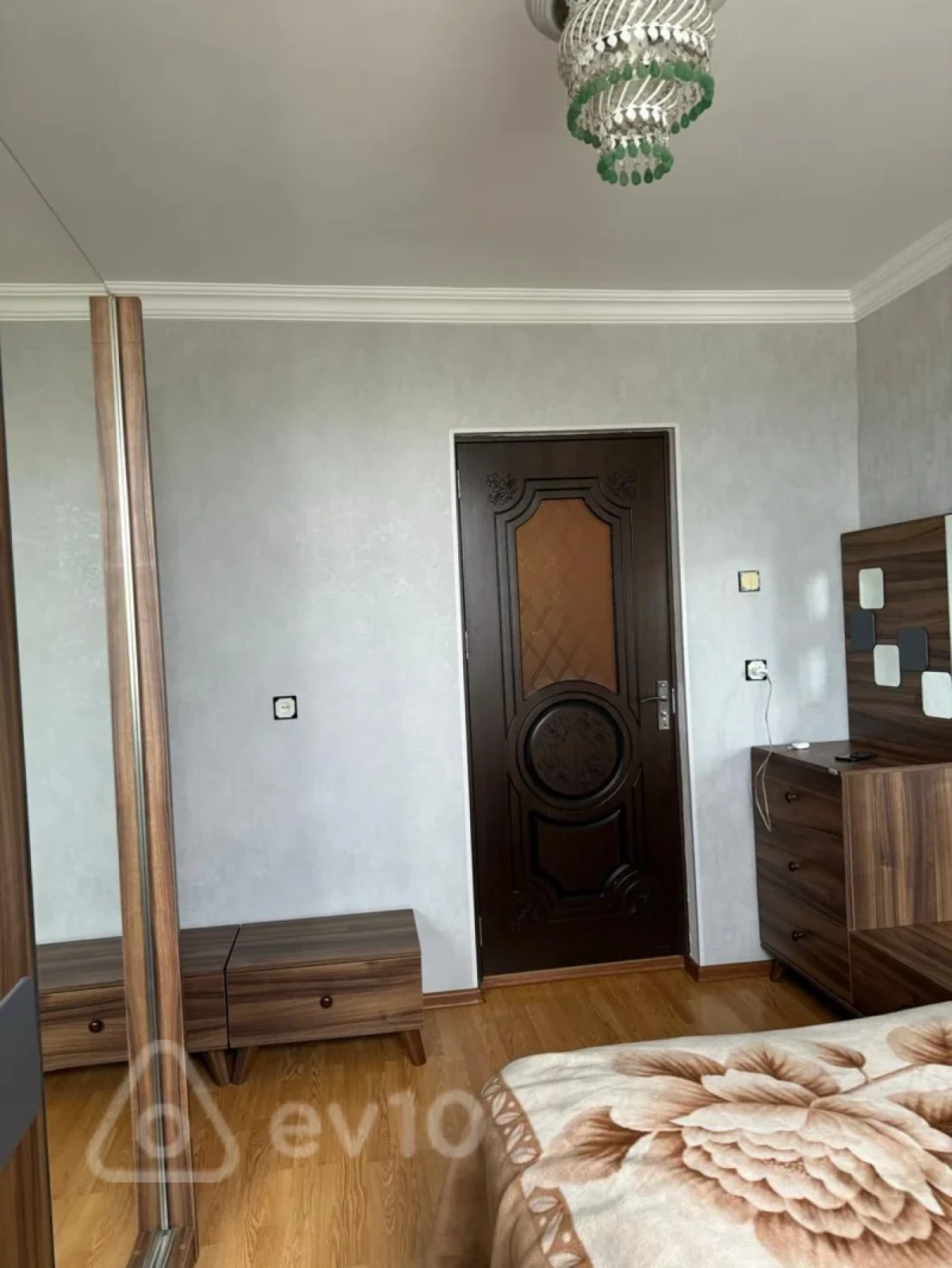 Satılır 4 otaqlı yeni tikili 95 m²
